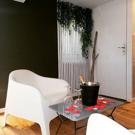 Maison Sud De France Avec Jacuzzi Et Sauna Prive 別荘
